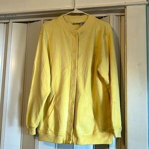 Yellow fleece jacket, size Medium.